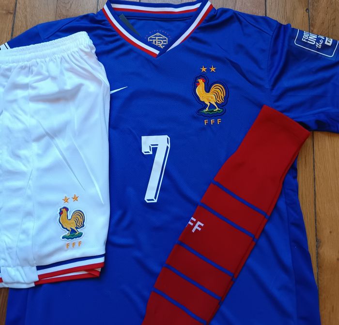 Équipement football taille 14 ans Dembélé France modèle 2025 avec patch - photo numéro 3