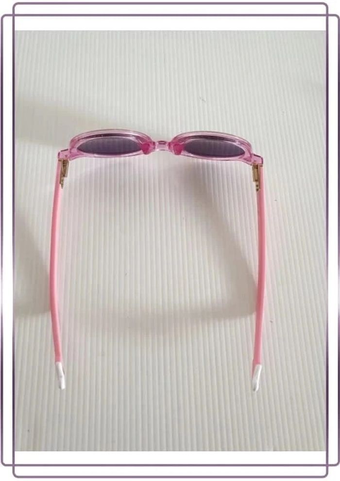 Lunettes de soleil enfant Little vinyl factory 1964, neuve, ref opium rooms c3 valeur 105€ - photo numéro 8