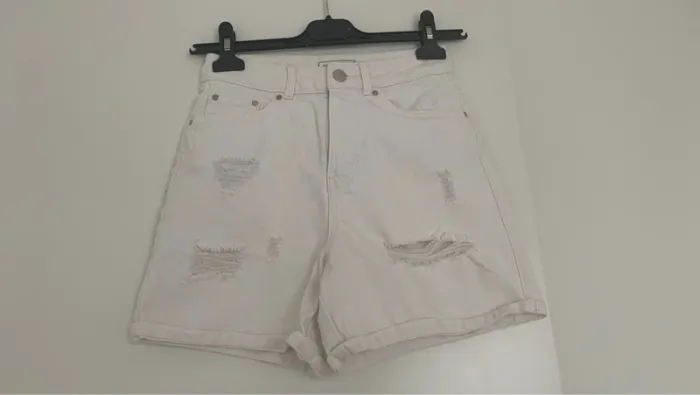 Short blanc