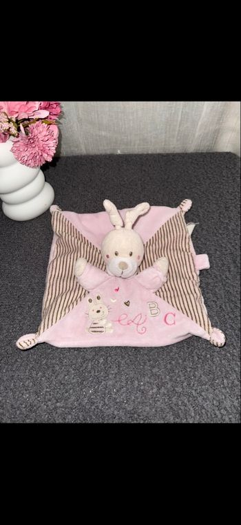 Doudou lapin 