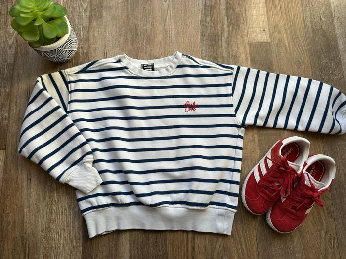 - Sweat Tape à l’œil - 6 ans - Très bon état