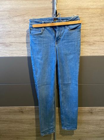Jean LEE W28 L31