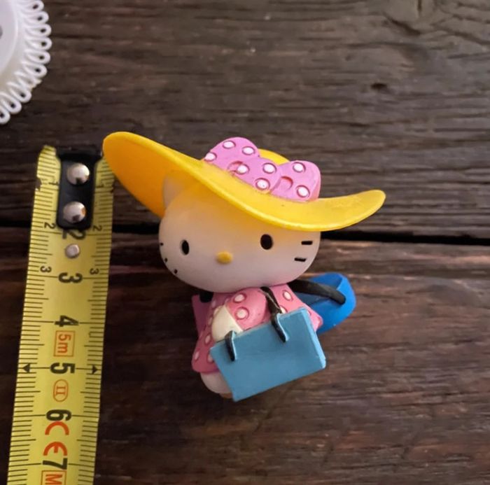 Figurine hello kitty mode - photo numéro 2