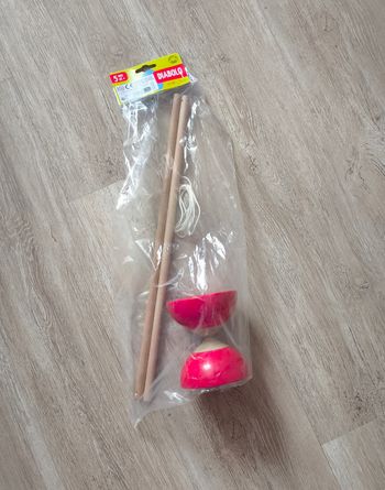 🦄 Diabolo en bois - rouge - Tabletterie des Lacs 🦄