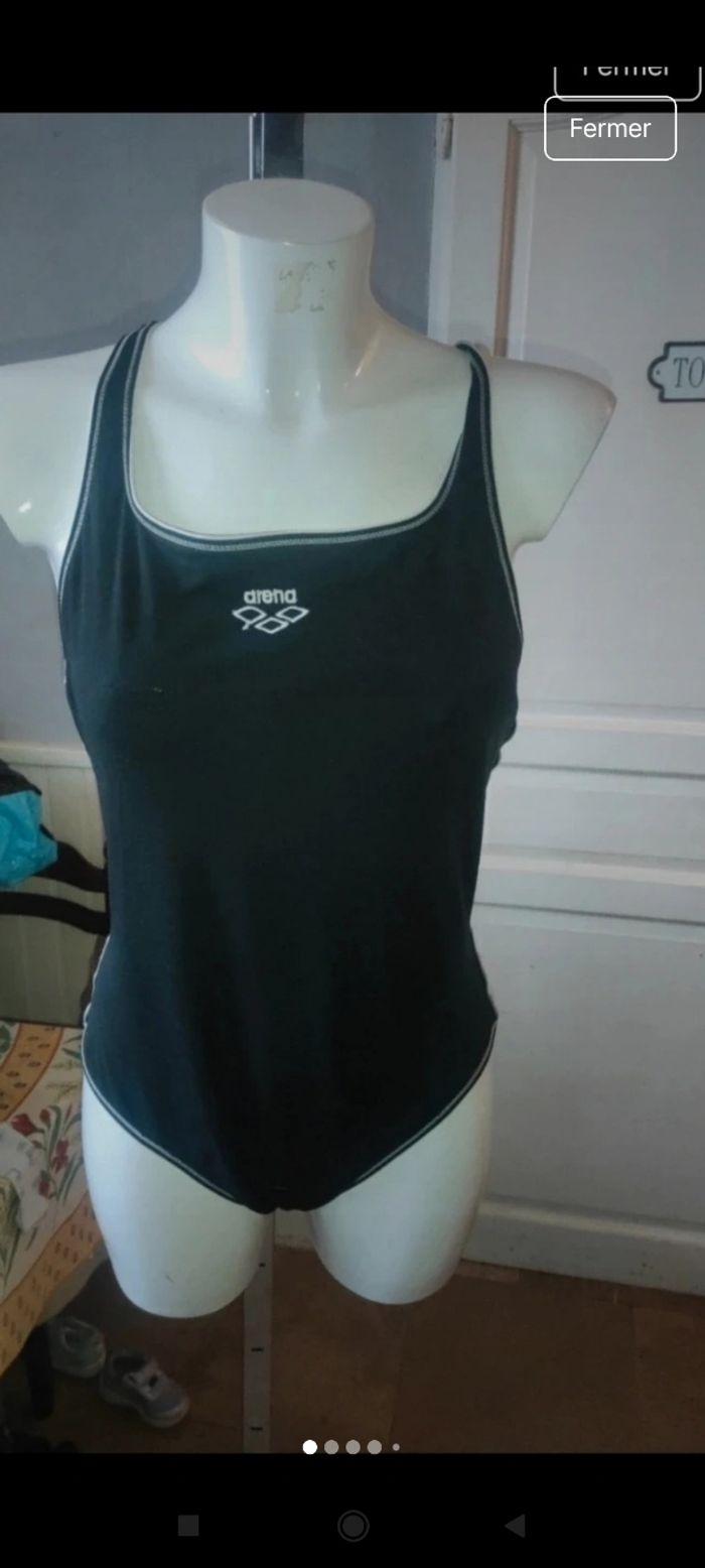 Très beau maillot de bain Arena m3
