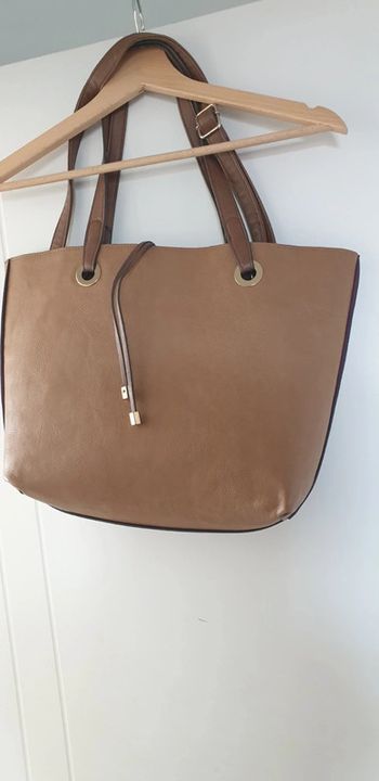 Sac fourré tout cuir taupe,coussin mémoire de forme, savon palmolive