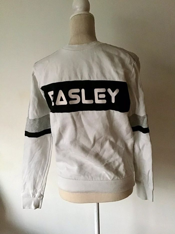 Pull taille XS marque Kiabi blanc noir gris (1223) - photo numéro 3