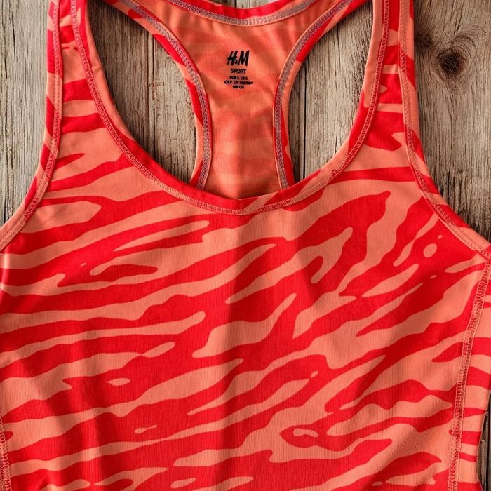 🌸 Débardeur orange H&M Sport - Taille 36 🌸 - photo numéro 2