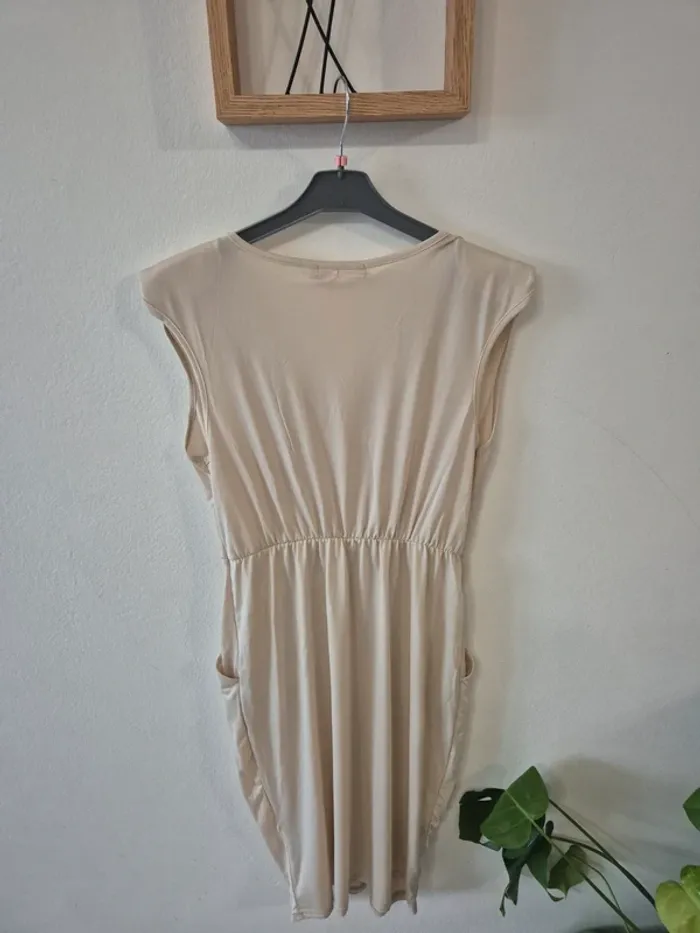 Robe neuve - photo numéro 2