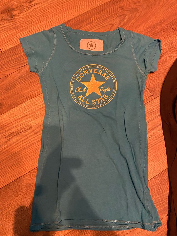 Lot 2 tshirts CONVERSE taille XS - photo numéro 2