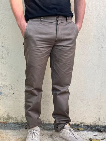 Pantalon épais type chino coupe semi droite - couleur taupe