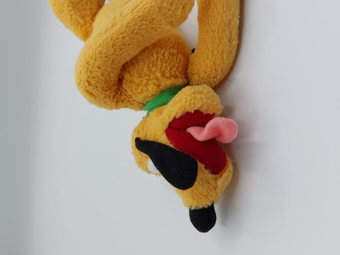 Peluche doudou Pluto DISNEYLAND PARIS chien Mickey 25 cm - photo numéro 6