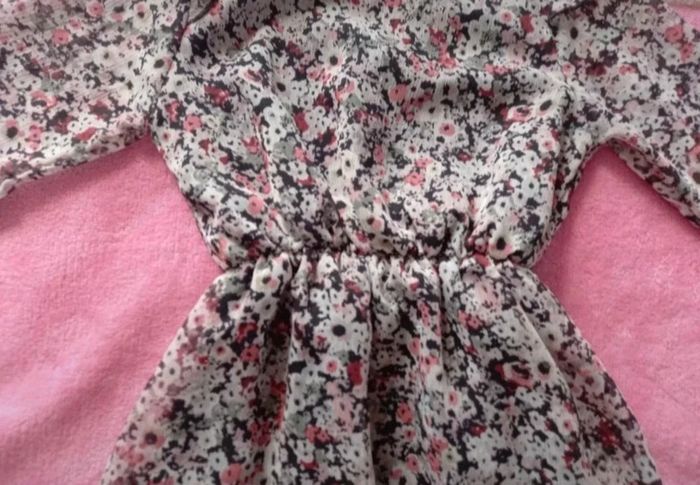 Robe taille 4 ans en très bon état - photo numéro 3