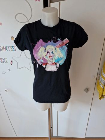 Tee shirt harley quinn gildan très bon etat