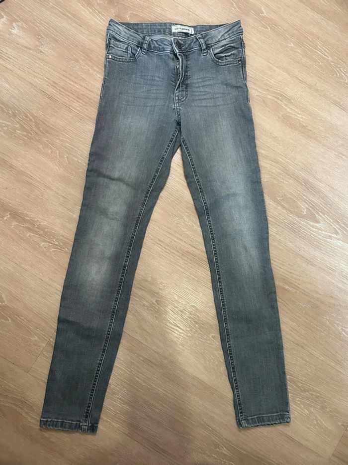 Jean skinny gris taille haute