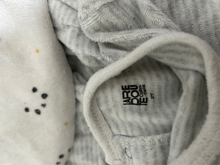 Lot de pyjamas en velours 24 mois - photo numéro 3