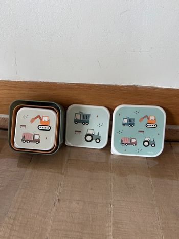3 boîtes déjeuner Camions