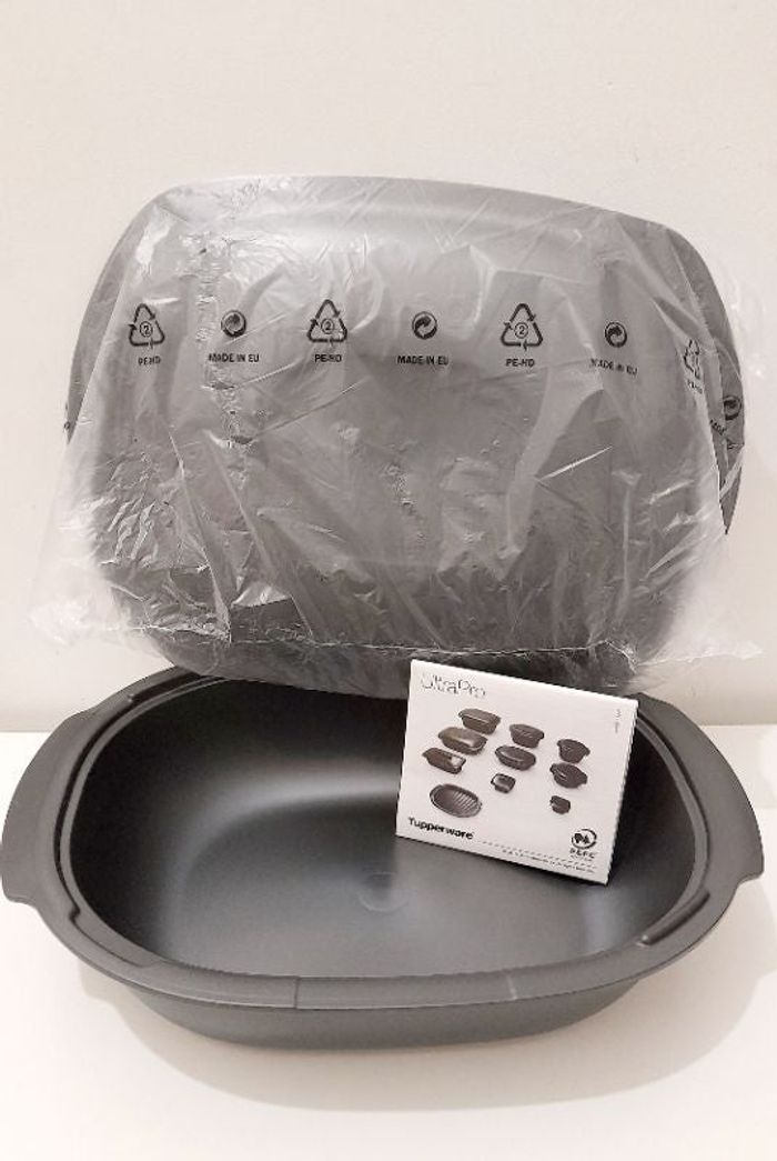 Ultra original 2L Tupperware