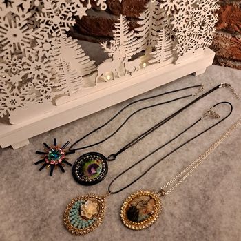 Lot de colliers noir argenté multicolore