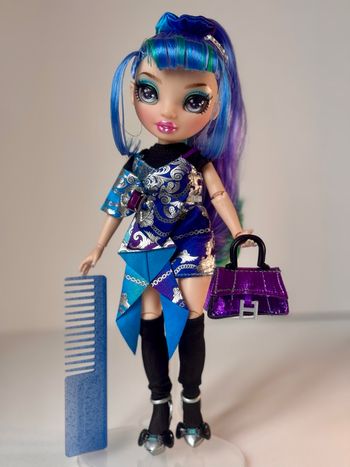 Holly junior Rainbow High