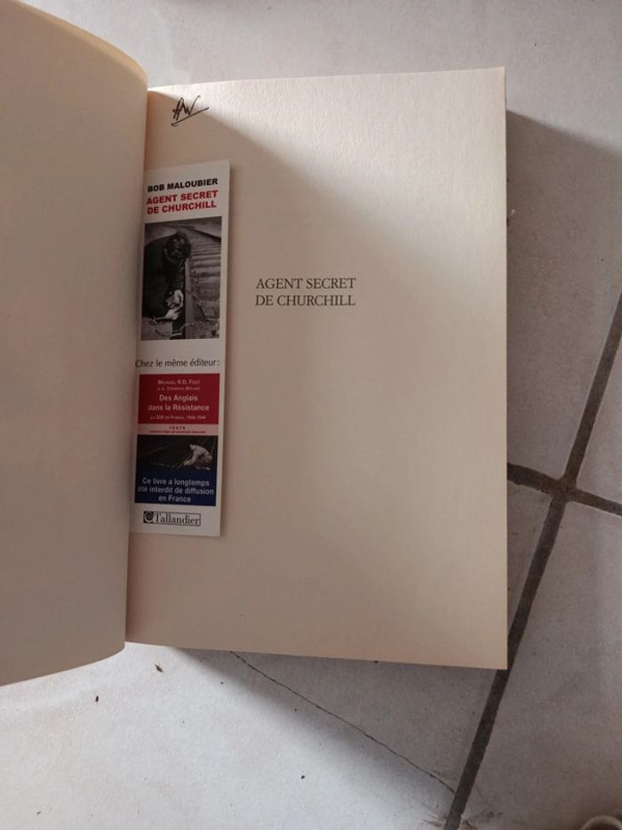 Livre Agent secret de Churchill - photo numéro 4