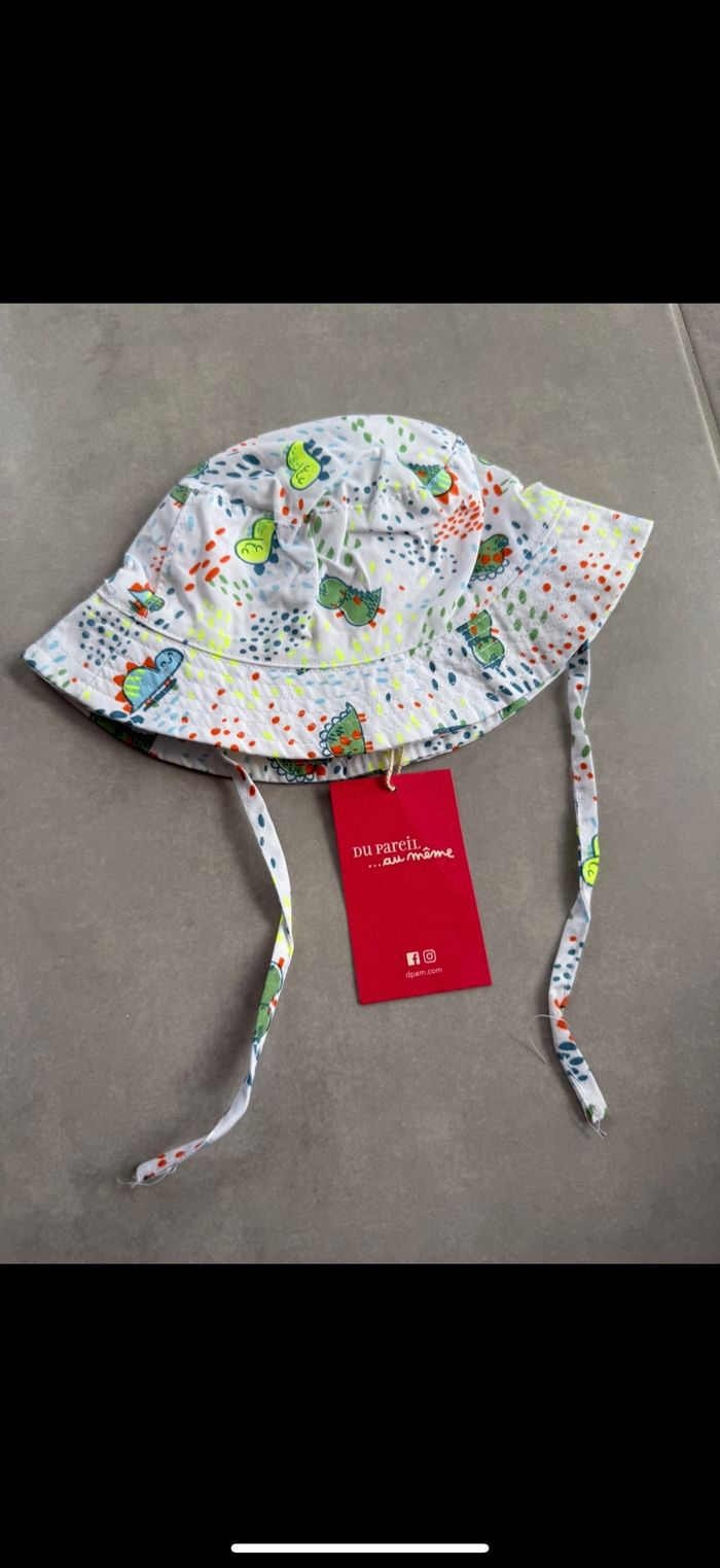 Chapeau / bob dinosaure 6/12 mois
