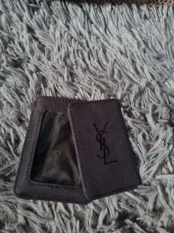 Miroir de poche avec pochette Yves Saint Laurent Vintage