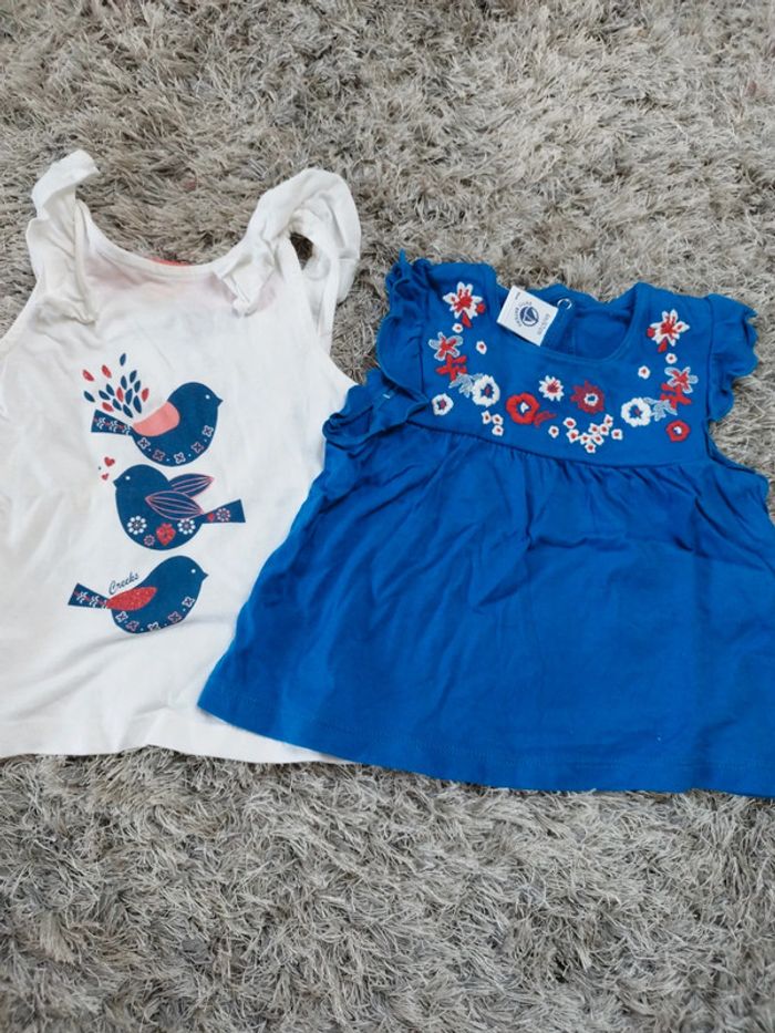 Lot de deux t-shirt bébé fille taille 6 mois été manches courtes