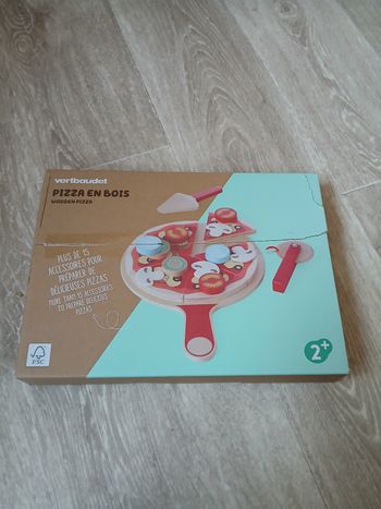 Jpuet pizza en bois neuve vertbaudet
