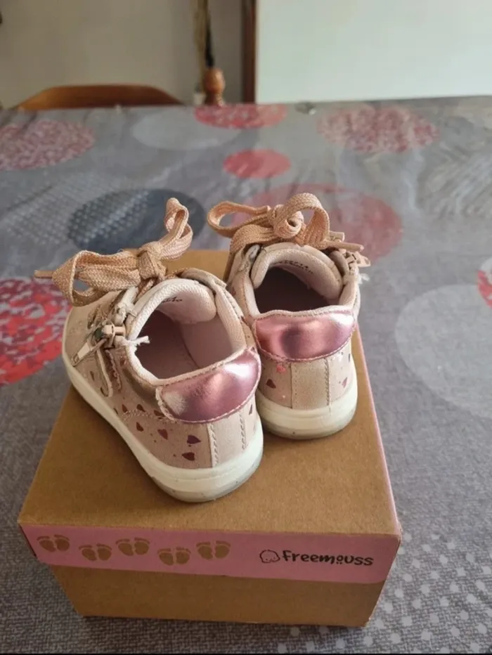 Chaussure bébé fille 👧 18 - photo numéro 2