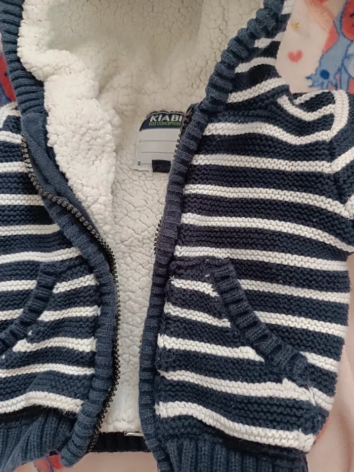 Veste polaire taille 12 mois - photo numéro 2