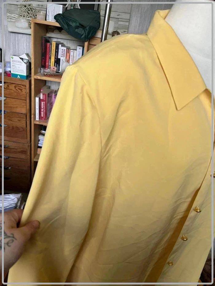 Veste à épaulette marque Jean BIOLAY taille 42-44 - photo numéro 3