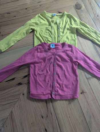 Lot de 2 gilets basiques petit bateau, 4 ans