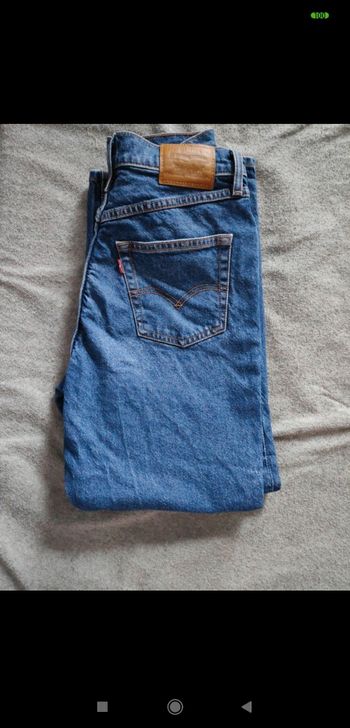 Jean Levi's mom T 28