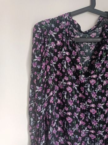 Blouse noire à fleurs Kiabi Taille M En très bon état