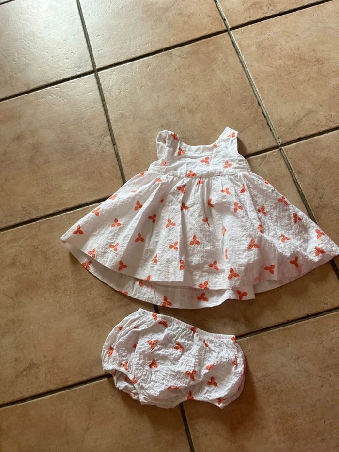 Robe sans bretelles - photo numéro 2