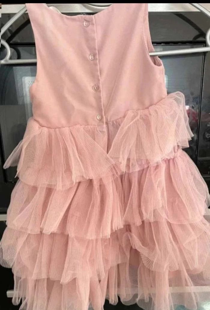 🌸  Robe  en  tulle & sequins  -  Taille 24 mois - Comme neuve 🌸 - photo numéro 4