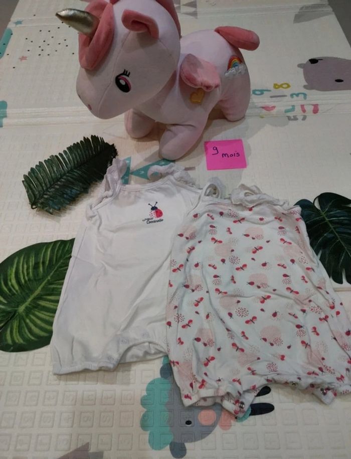 2 barboteuses 9 mois fille