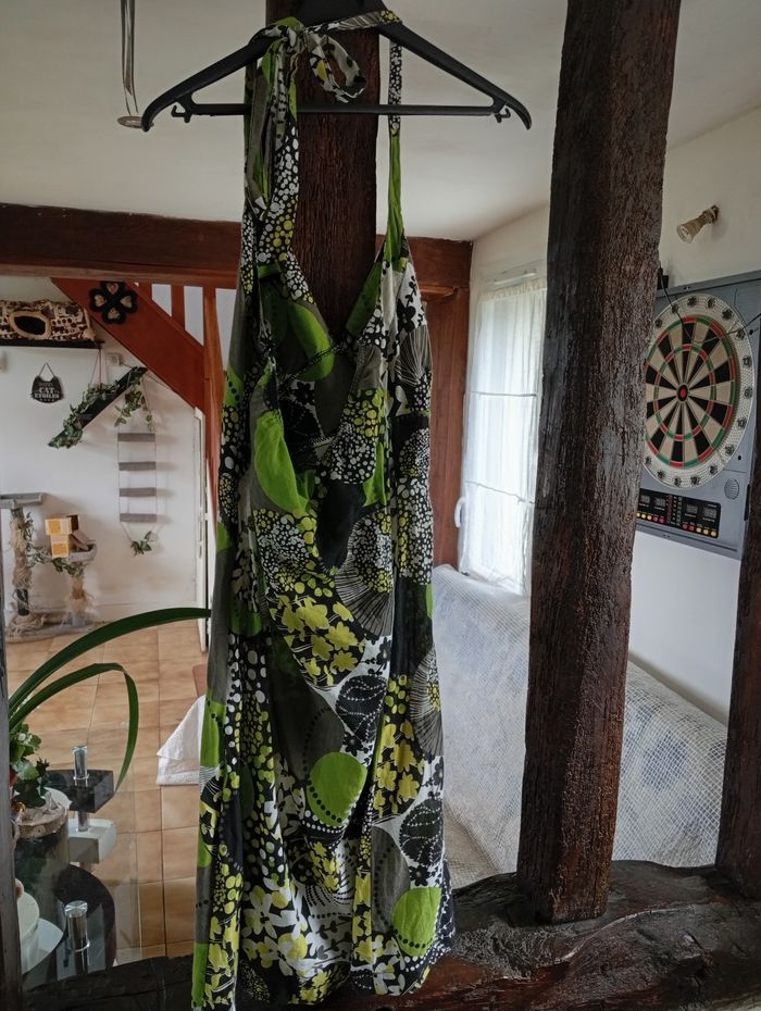 Robe courte sans manches - photo numéro 2