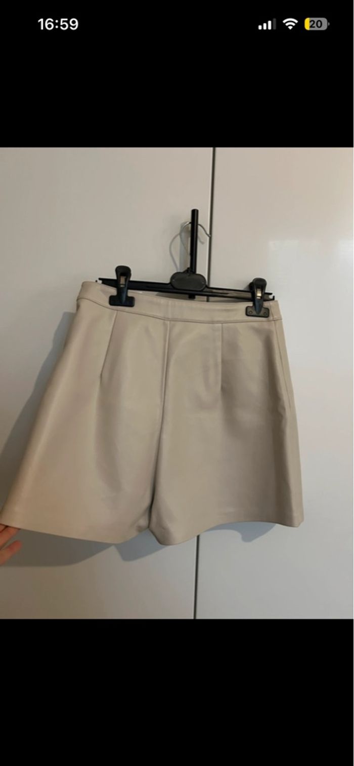 Jupe short - photo numéro 2