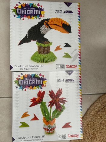 Origami toucan et fleurs neufs
