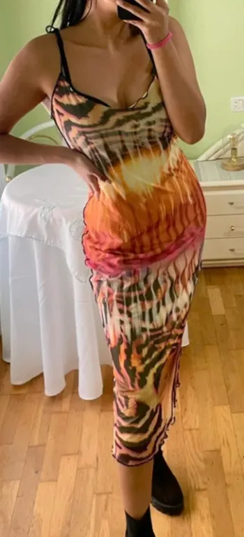 Belle robe résille tulle taille L