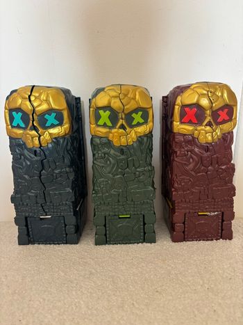 Lot 3 Treasure X skull island Tour de lave tour de glace et marécages