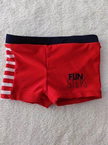 Maillot de bain short T.6 mois