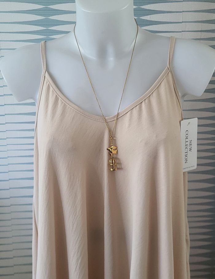 Robe magique beige taille unique (du 38 au 52) New Collection neuve avec étiquette - photo numéro 3