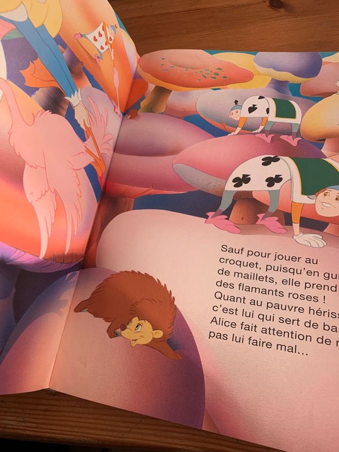 Livre enfant - Grand et gros livre 253 pages - Dix Contes Merveilleux - La petite sirène, Pinocchio. - photo numéro 6