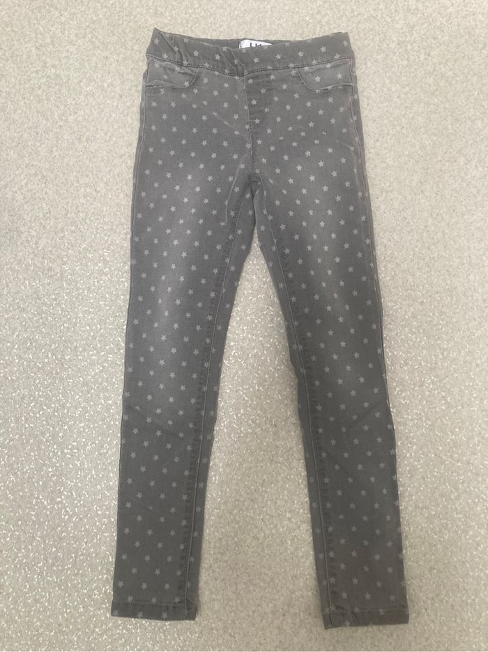 Jeans gris neuf 7 ans