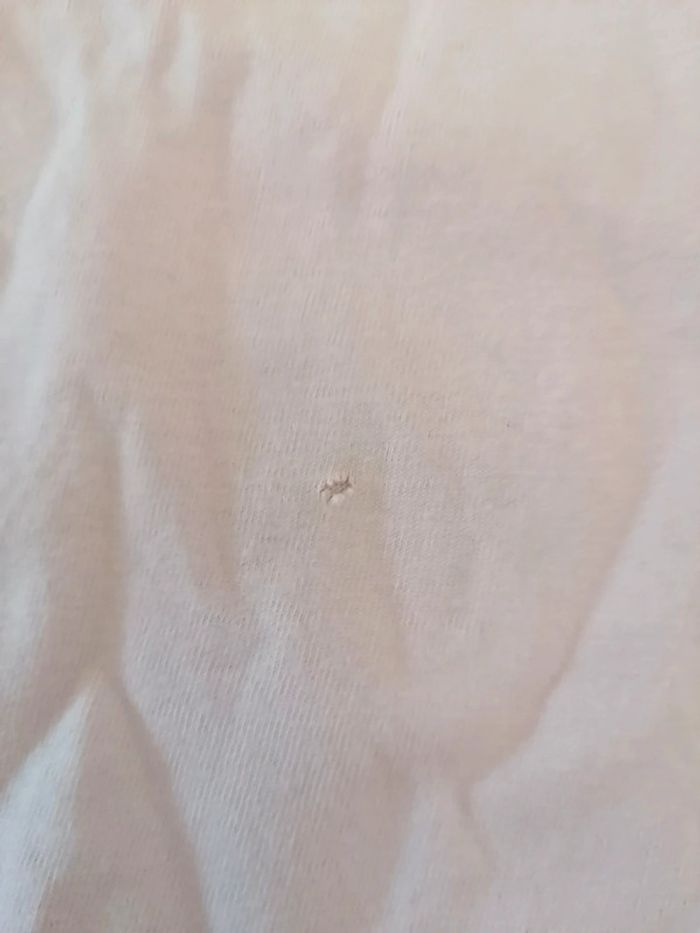 Tee-shirt manches longues porté une ou deux fois taille 3ans - photo numéro 2