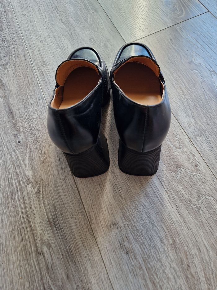 Chaussure - photo numéro 3