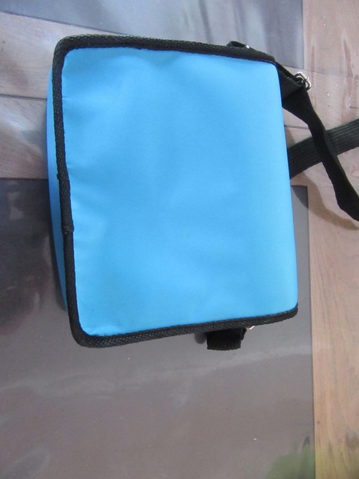Sac à main bandoulière bleu clair Paul Lodger - photo numéro 4
